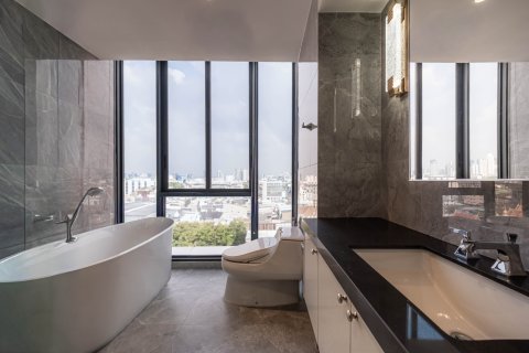 Condo à Bangkok, Thaïlande, 3 chambres № 222414