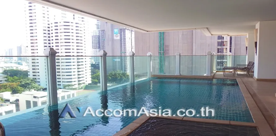 Duplex in Watthana, Bangkok, Thailand 2 Schlafzimmer № 215168