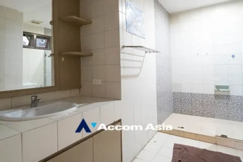 Condominio de 4 dormitorios en Watthana, Bangkok, Tailandia № 215163 - foto 11