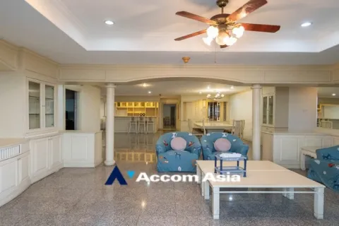 Condo in Watthana, Bangkok, Thailand, 4 bedrooms  № 215163