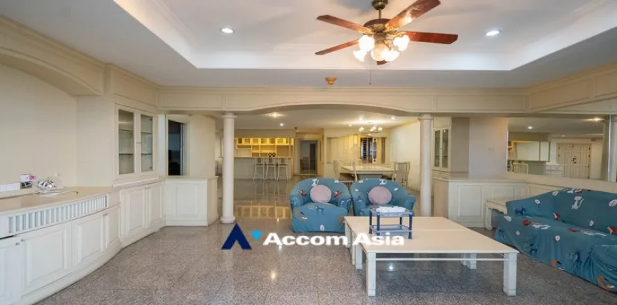 Condominio de 4 dormitorios en Watthana, Bangkok, Tailandia № 215163