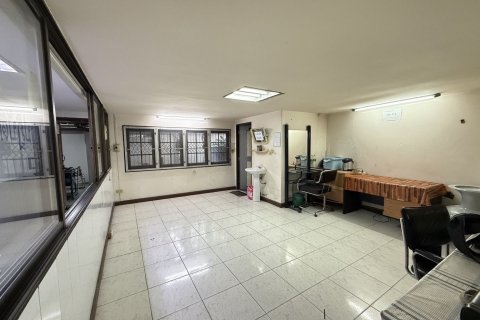 Шопхаус в Чиангмае, Таиланд  № 151511 - фото 3