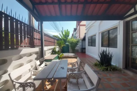 Дом в Паттайе, Таиланд с 5 комнатами № 155506 - фото 2