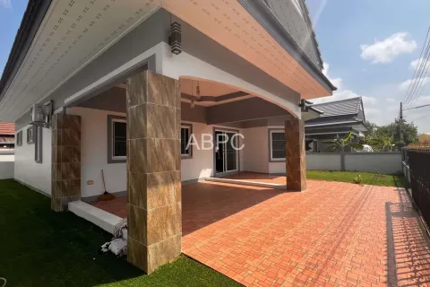 Casa de 3 dormitorios en Pattaya, Tailandia № 211542 - foto 16