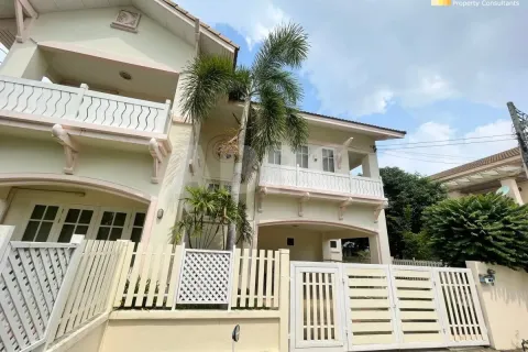 House on Jomtien Beach, Pattaya, Thailand 3 bedrooms № 211546