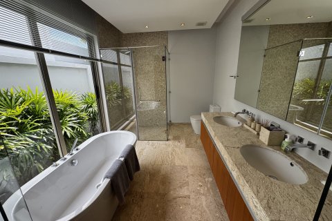 Villa à Phuket, Thaïlande 4 chambres № 154686 - photo 12