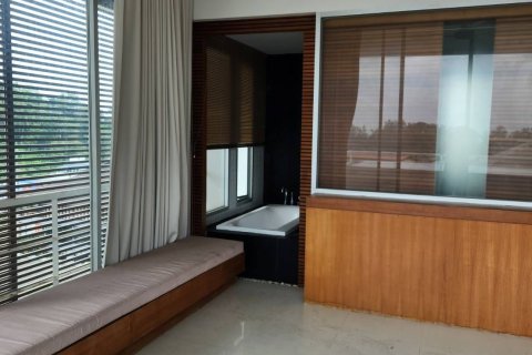 Condo à Phuket, Thaïlande, 3 chambres № 154681 - photo 12