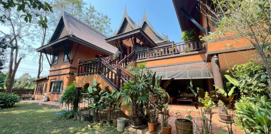 Hôtel à Chiang Rai, Thaïlande 402 m2 № 172976