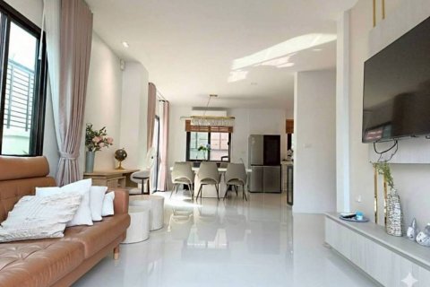 Maison à Pattaya, Thaïlande 3 chambres № 172980 - photo 2