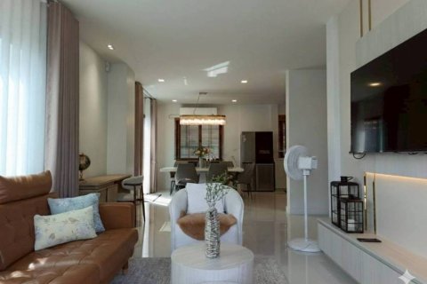 Maison à Pattaya, Thaïlande 3 chambres № 172980 - photo 3