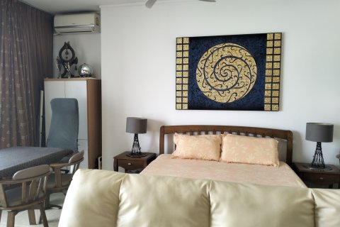 Студия в кондо в Паттайе, Таиланд № 151829 - фото 2