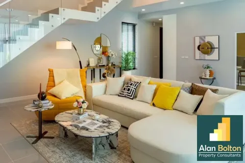 Casa de 4 dormitorios en Pattaya, Tailandia № 210868 - foto 3
