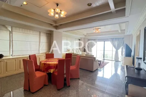 Condominio de 3 dormitorios en Pattaya, Tailandia № 210873 - foto 3