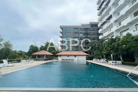 Condo in Pattaya, Thailand, 3 bedrooms № 210873