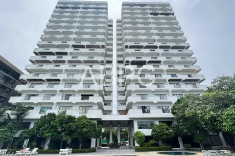 Condominio de 3 dormitorios en Pattaya, Tailandia № 210873 - foto 2