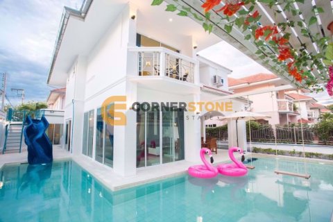 Studio on Jomtien Beach, Pattaya, Thailand № 26349