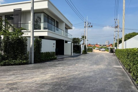 Villa in Bang Lamung, Thailand 4 Schlafzimmer № 222721 - Foto 23