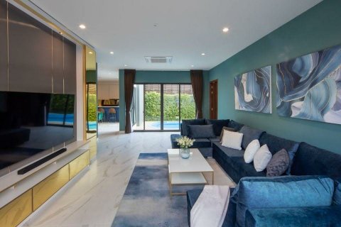 Villa in Chiang Mai, Thailand 5 bedrooms № 160024 - photo 14