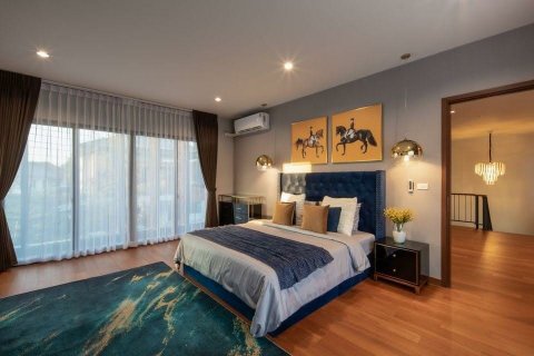 Villa in Chiang Mai, Thailand 5 bedrooms № 160025 - photo 13