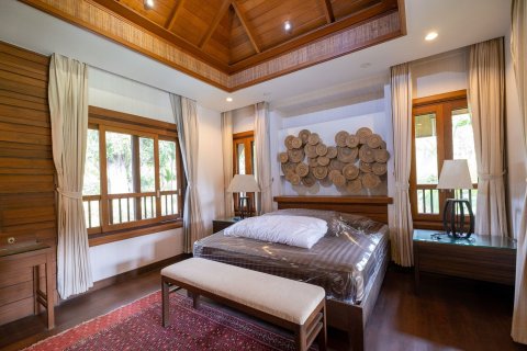 Villa in Chiang Mai, Thailand 3 bedrooms № 160026 - photo 16