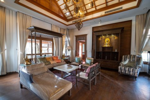Villa in Chiang Mai, Thailand 3 bedrooms № 160026 - photo 9