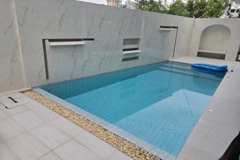 Villa in Chiang Mai, Thailand 4 bedrooms № 160027 - photo 2