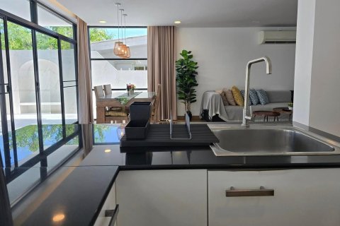 Villa in Chiang Mai, Thailand 4 bedrooms № 160027 - photo 15