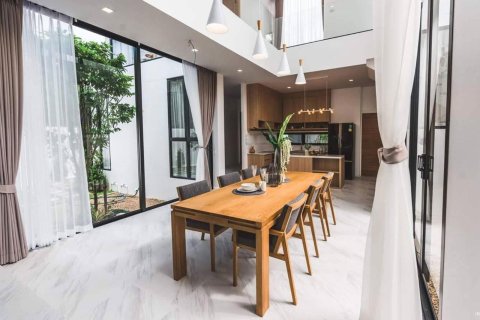 Villa in Chiang Mai, Thailand 4 bedrooms № 160023 - photo 3