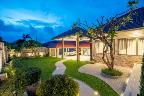 Вилла в Паттайе, Таиланд с 4 спальнями № 142119 - фото 13