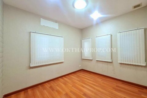 House in Bang Yai, Thailand 8 bedrooms № 142117 - photo 11