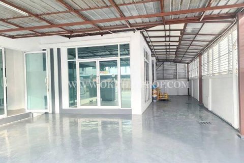 House in Bang Yai, Thailand 8 bedrooms № 142117 - photo 2