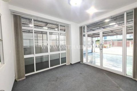 House in Bang Yai, Thailand 8 bedrooms № 142117 - photo 7