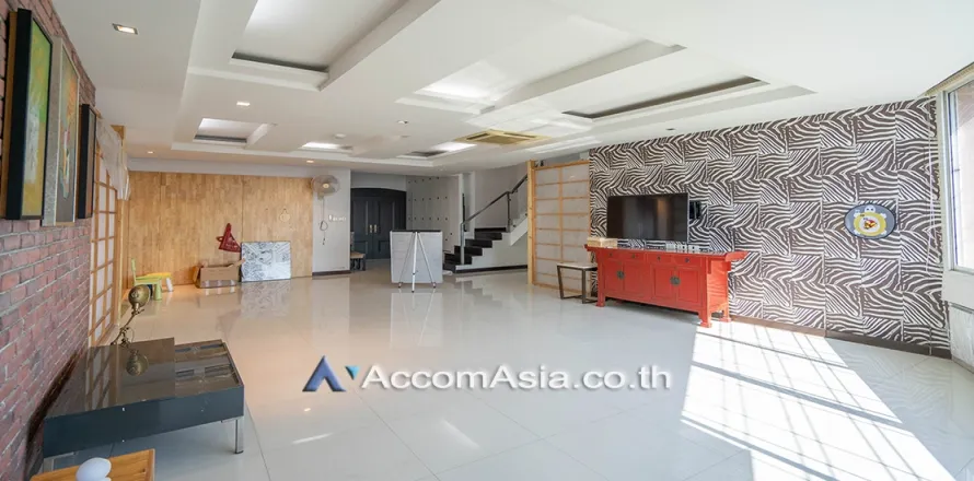 Penthouse in Khlong Toei, Bangkok, Thailand 3 Schlafzimmer № 215087