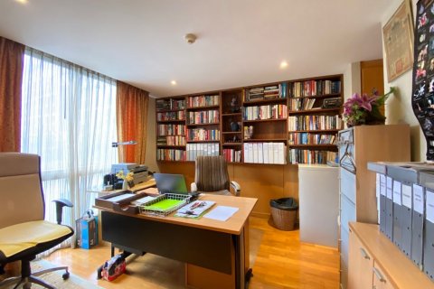 Condo in Chiang Mai, Thailand, 2 bedrooms  № 121757 - photo 6