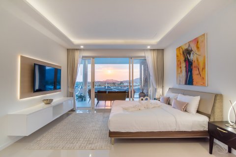 Apartment in Hua Hin, Thailand 3 bedrooms № 168474 - photo 11