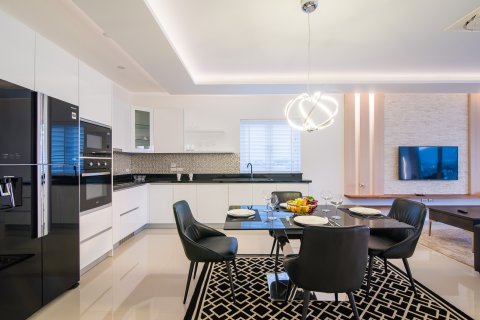 Apartment in Hua Hin, Thailand 3 bedrooms № 168474 - photo 7