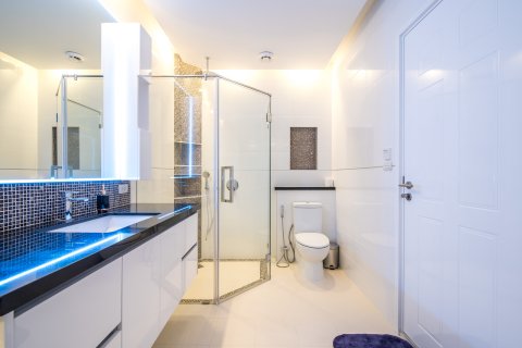 Apartment in Hua Hin, Thailand 3 bedrooms № 168474 - photo 14