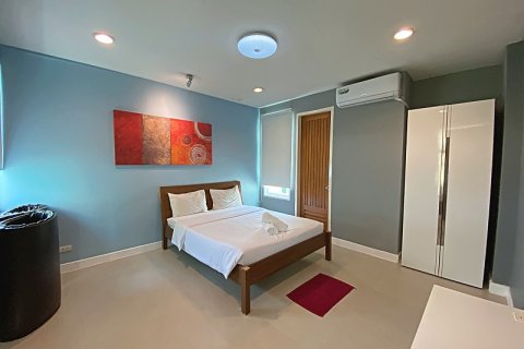 Villa in Hua Hin, Thailand 4 bedrooms № 168476 - photo 30