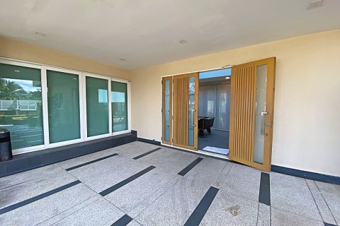 Villa in Hua Hin, Thailand 4 bedrooms № 168476 - photo 15