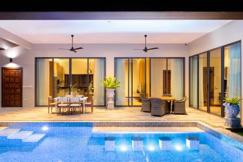 Villa in Hua Hin, Thailand 3 bedrooms № 168470 - photo 6