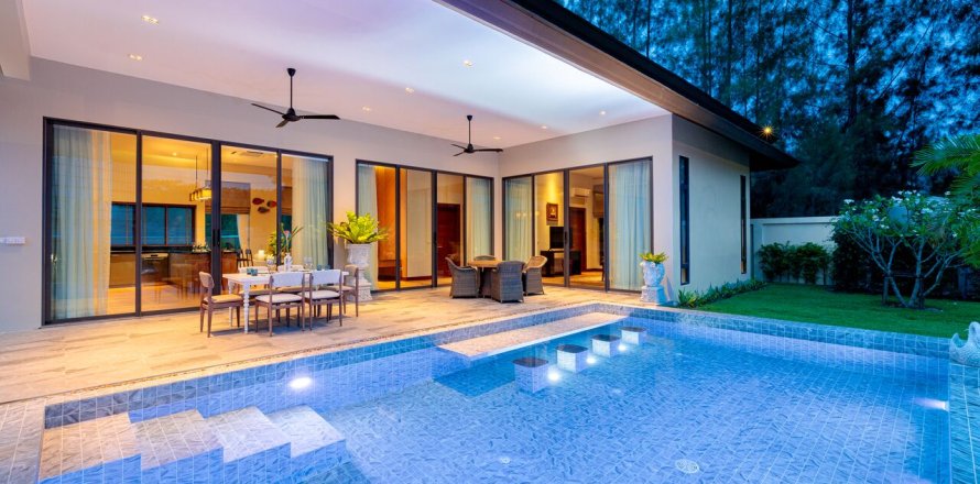 Villa in Hua Hin, Thailand 3 bedrooms № 168470