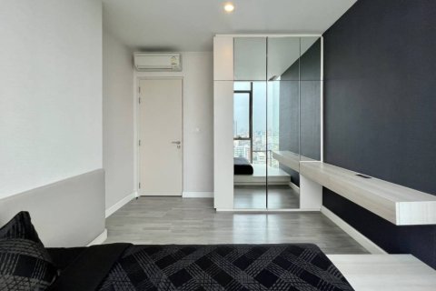 Condo à Khlong San, Bangkok, Thaïlande, 2 chambres  № 172861 - photo 10