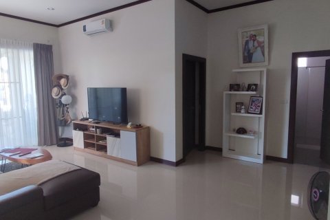 Villa in Cha-am, Thailand 3 bedrooms № 159030 - photo 3
