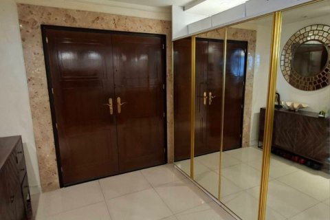 Condo in Khlong Toei, Bangkok, Thailand, 3 bedrooms  № 159031 - photo 9