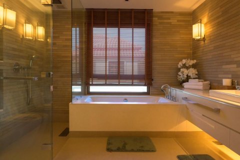 Townhouse in Phuket, Thailand 4 bedrooms № 159032 - photo 11