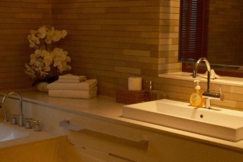 Townhouse in Phuket, Thailand 4 bedrooms № 159032 - photo 20