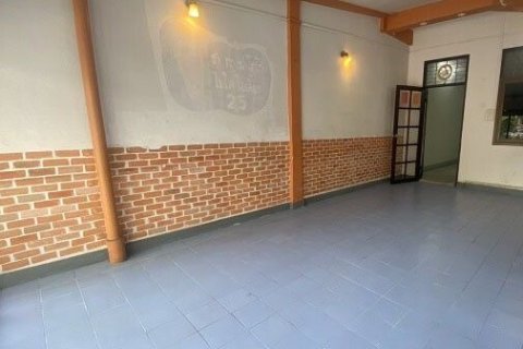 Townhouse in Phra Khanong, Bangkok, Thailand 2 bedrooms № 159034 - photo 7