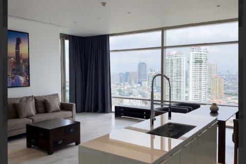 Кондоминиум с 2 спальнями в Сатхоне, Бангкок, Таиланд № 136105 - фото 2