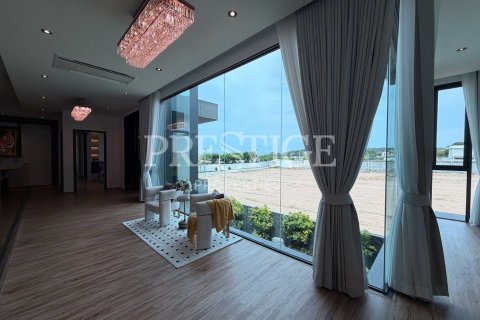 Haus in Pattaya, Thailand 5 Schlafzimmer № 220696 - Foto 26