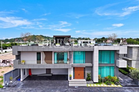 Maison à Pattaya, Thaïlande 5 chambres № 220696